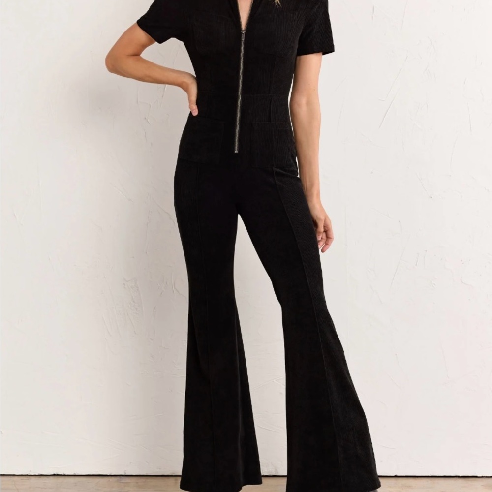 Flying Tomato Corduroy Flare Leg Jumpsuit Size Large Black